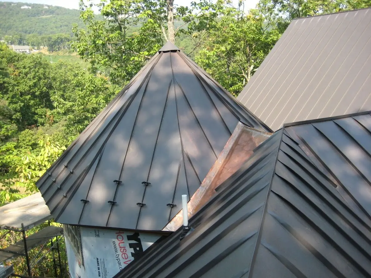 Professional Gutter Cleaning by Craftsman Roofing in Hunter Industrial Park